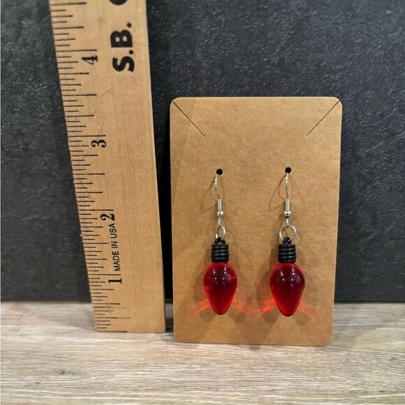 Handcrafted Christmas Holiday Lights Dangle Earrings RED - Picture 1 of 1